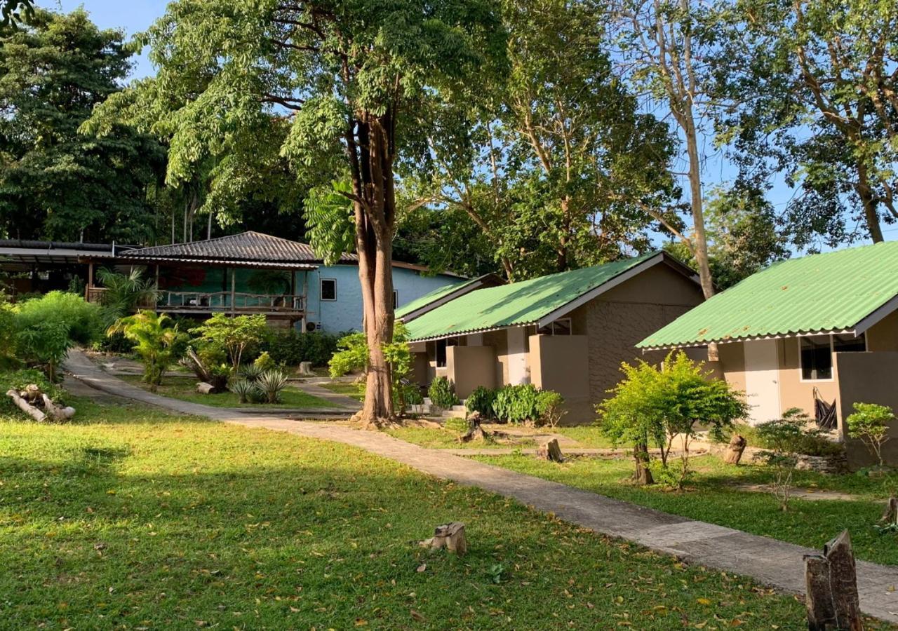Siam Flora Resort Ko Lanta Exteriör bild