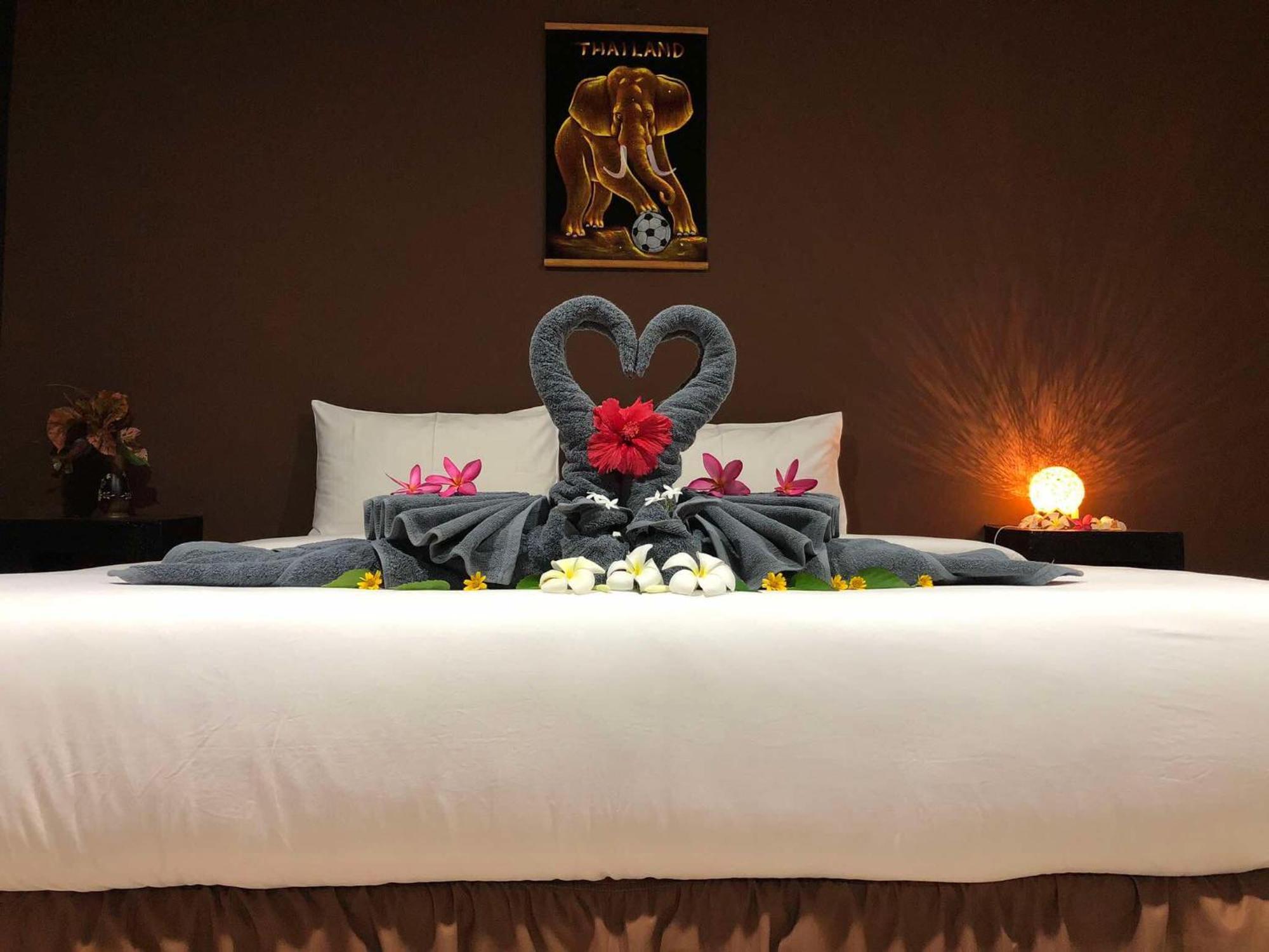 Siam Flora Resort Ko Lanta Rum bild