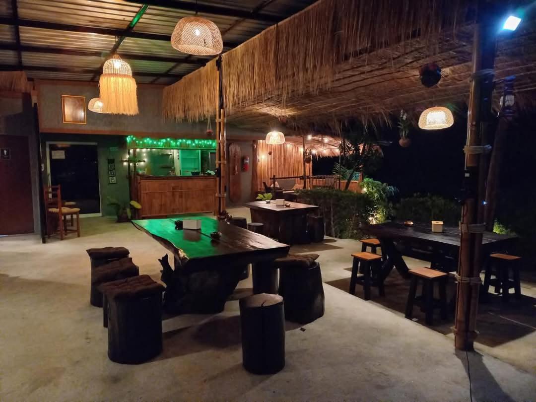 Siam Flora Resort Ko Lanta Exteriör bild