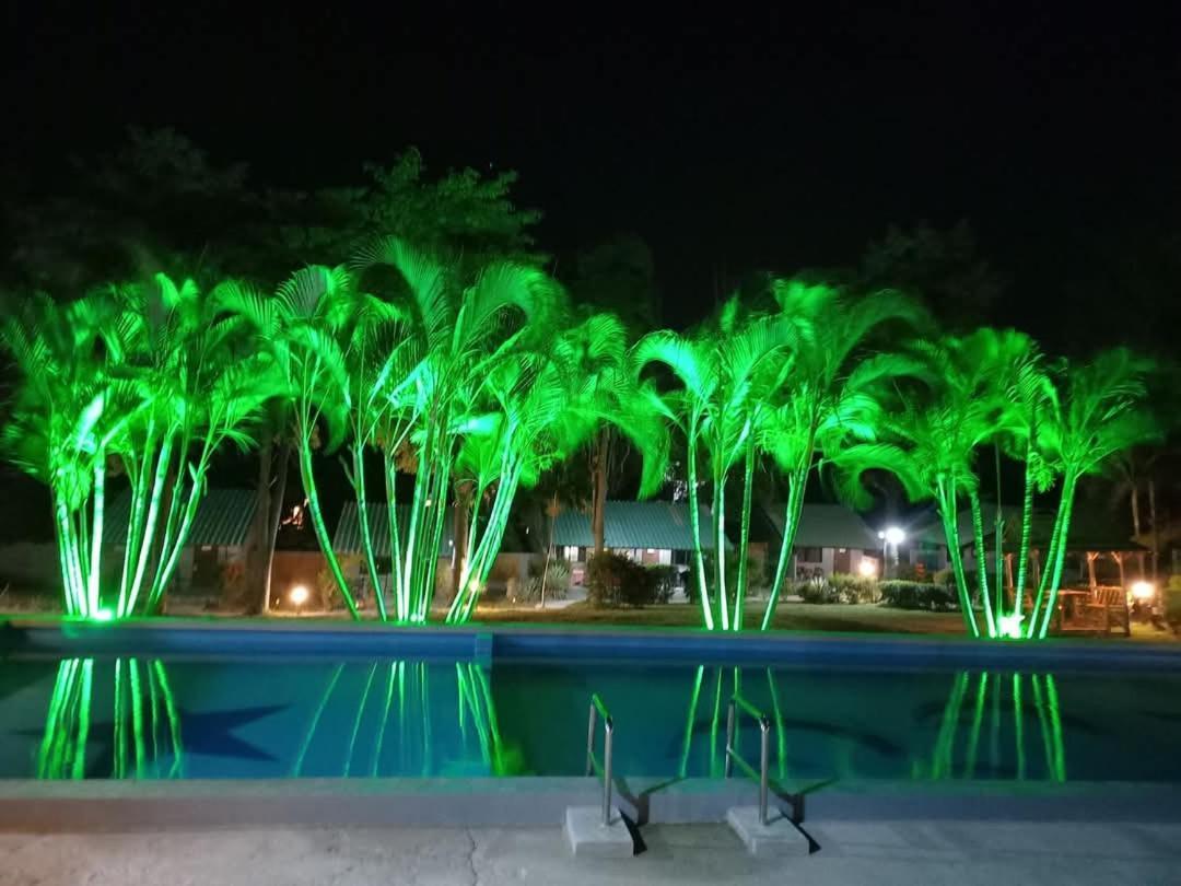 Siam Flora Resort Ko Lanta Exteriör bild